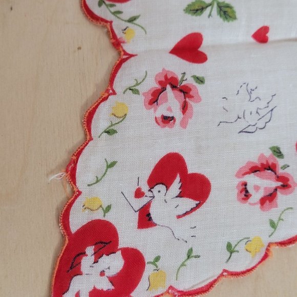 Vintage Handkerchief Lot of 3 Holiday Christmas Valentines Day Poinsettia Hearts - Picture 6 of 10